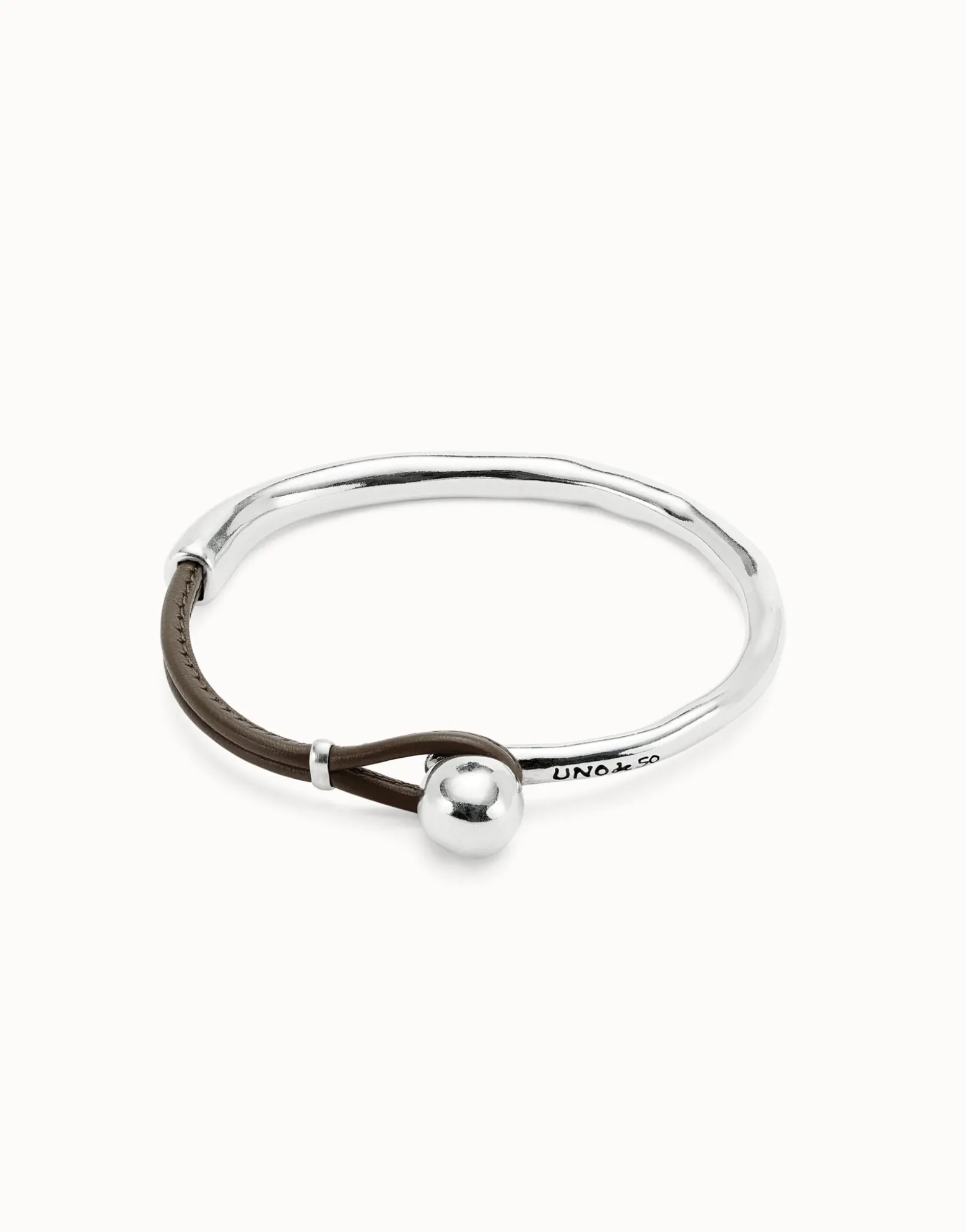 Bangle bracelet with brown leather