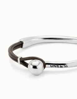 Bangle bracelet with brown leather