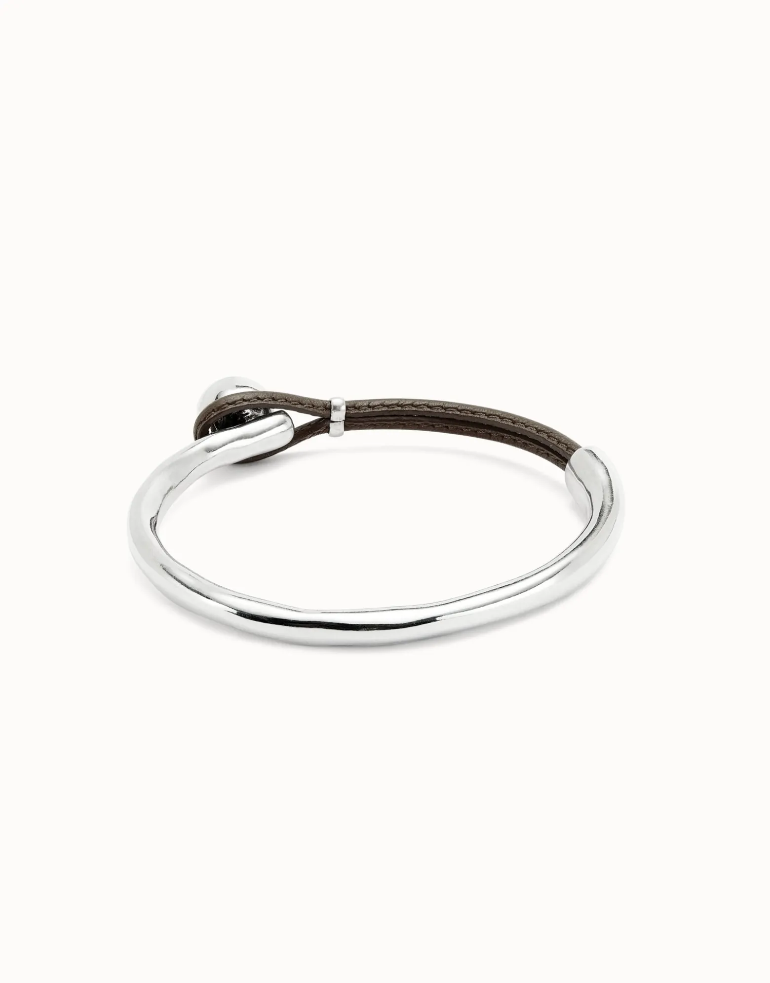 Bangle bracelet with brown leather