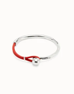 Bangle bracelet with coral leather