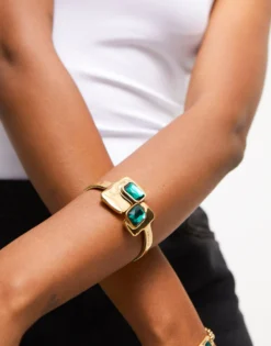 Bangle bracelet with green crystals