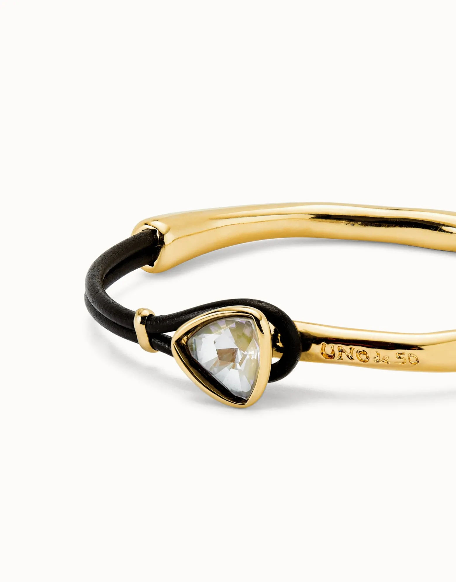Bangle bracelet with leather and multicolor crystal