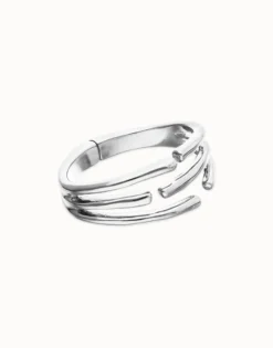 Bangle bracelet with multiple intertwined organic shapes