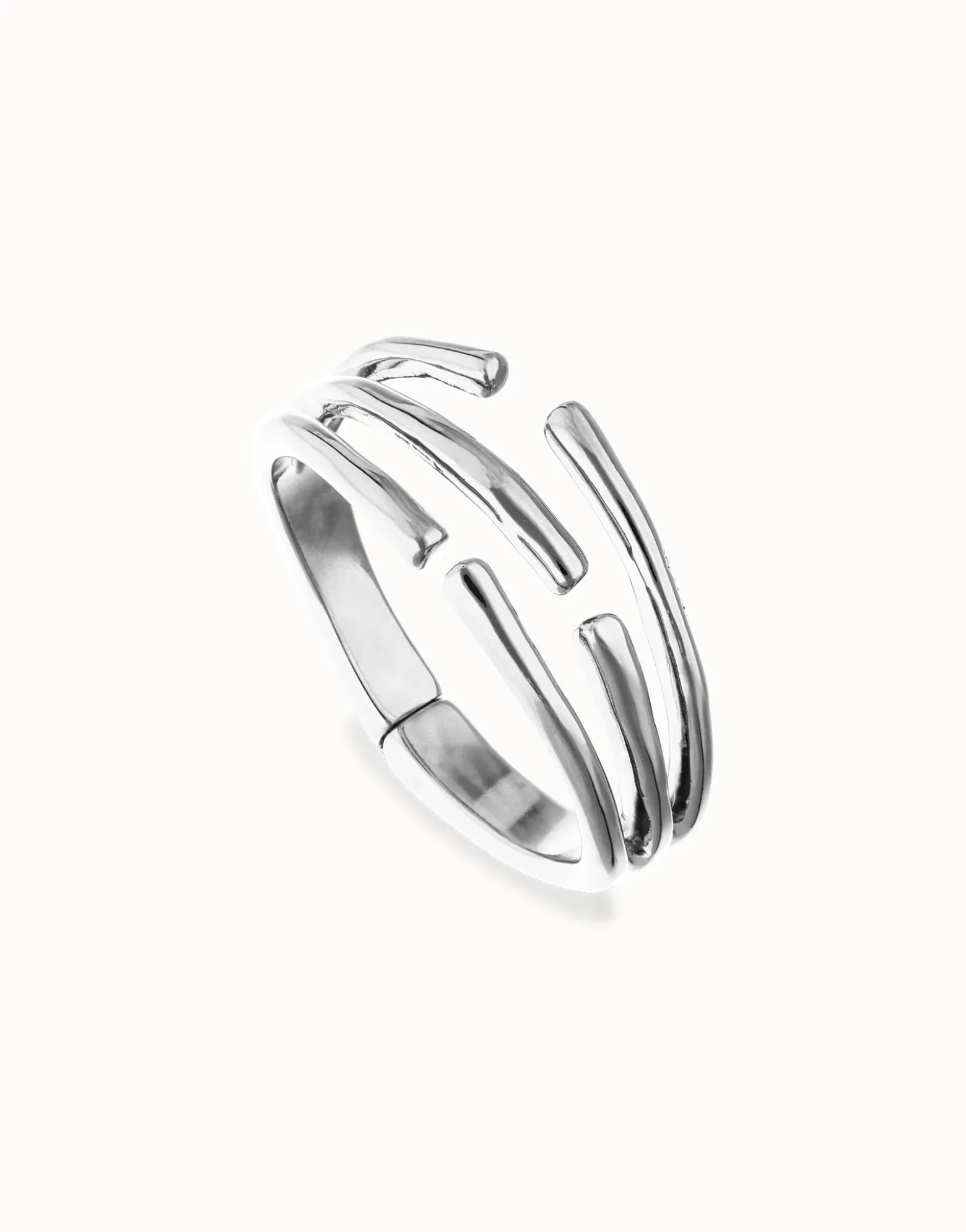 Bangle bracelet with multiple intertwined organic shapes