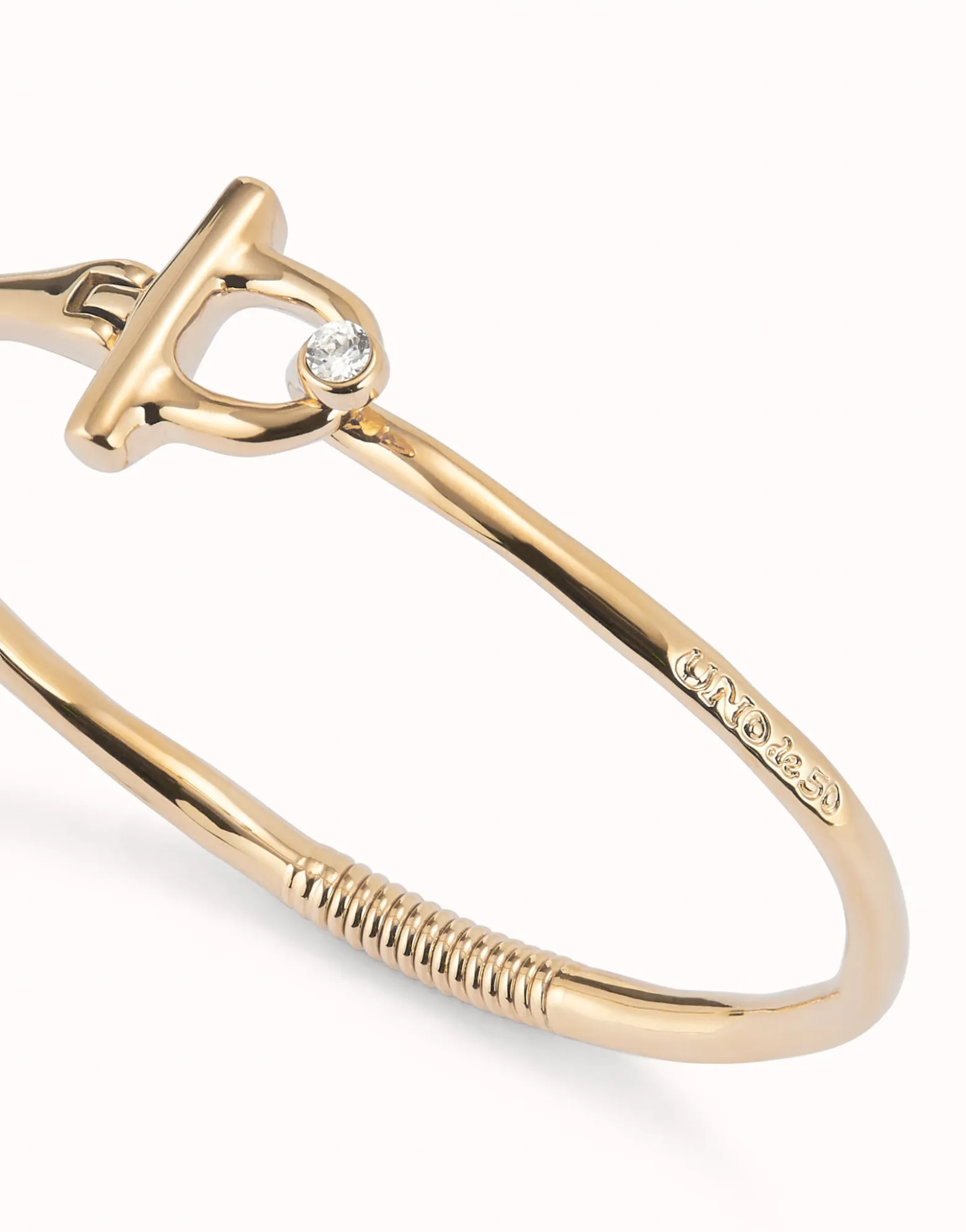 Bangle bracelet with white topaz