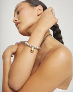 Beaded bracelet in a two-tone finish