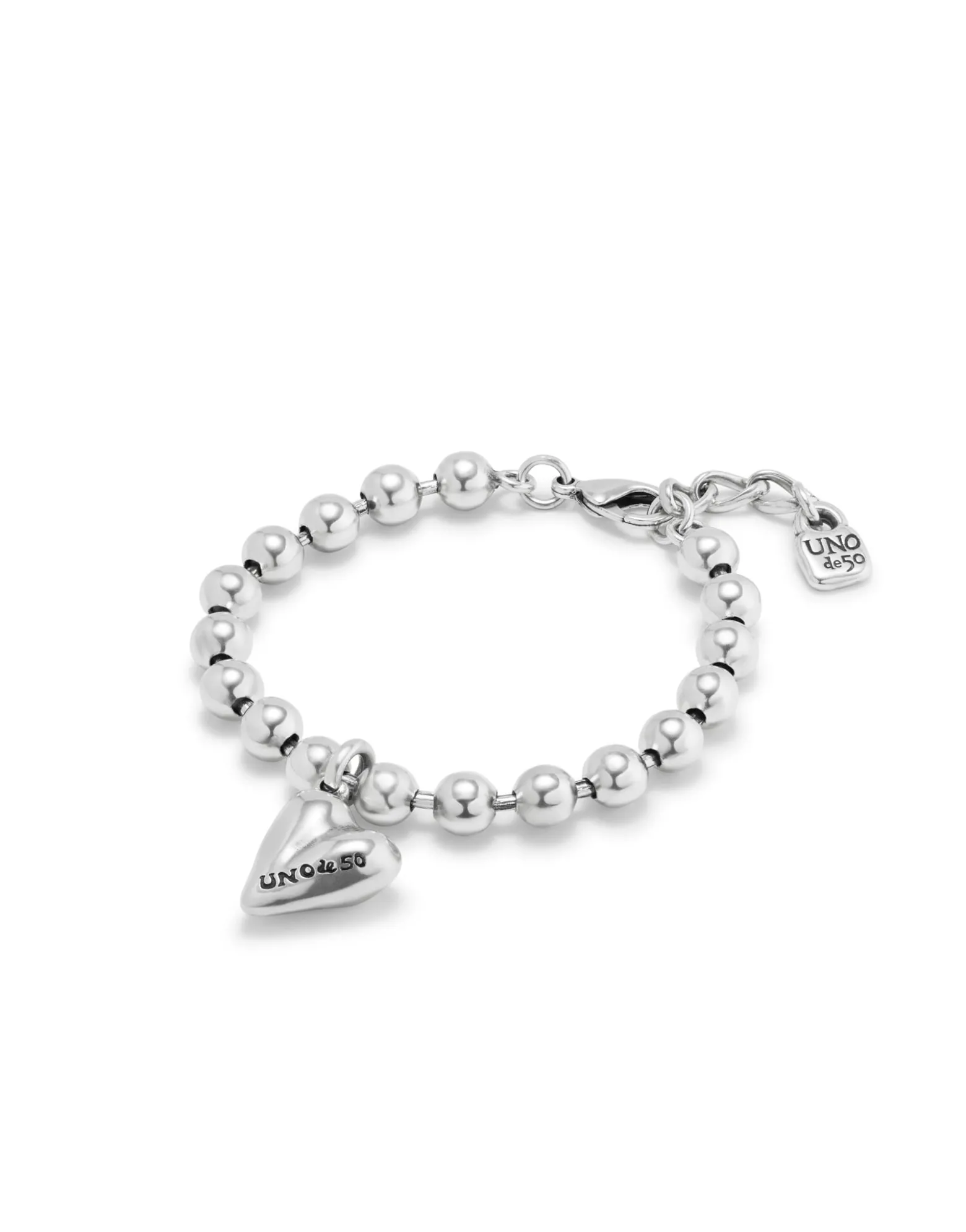 Beaded bracelet with a heart charm