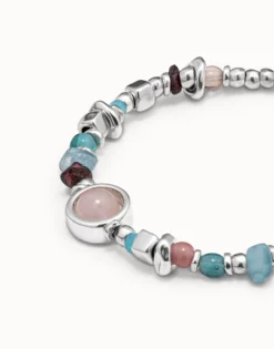 Beaded bracelet with crystals