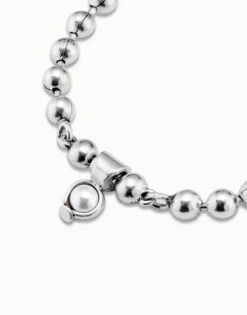Beaded charm bracelet