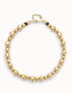 Beaded short necklace