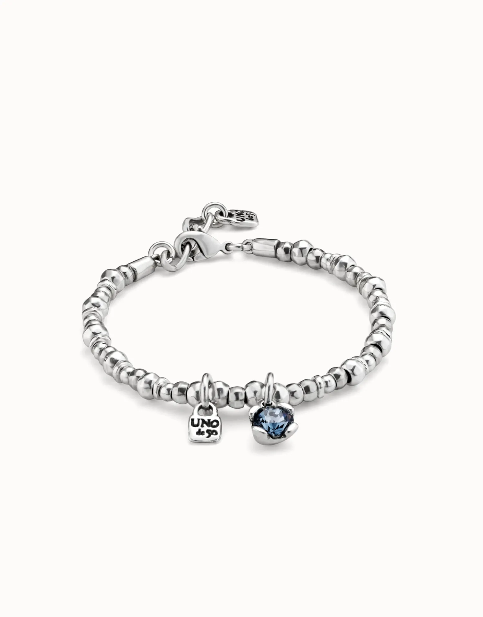 Beaded stretch bracelet with blue crystal
