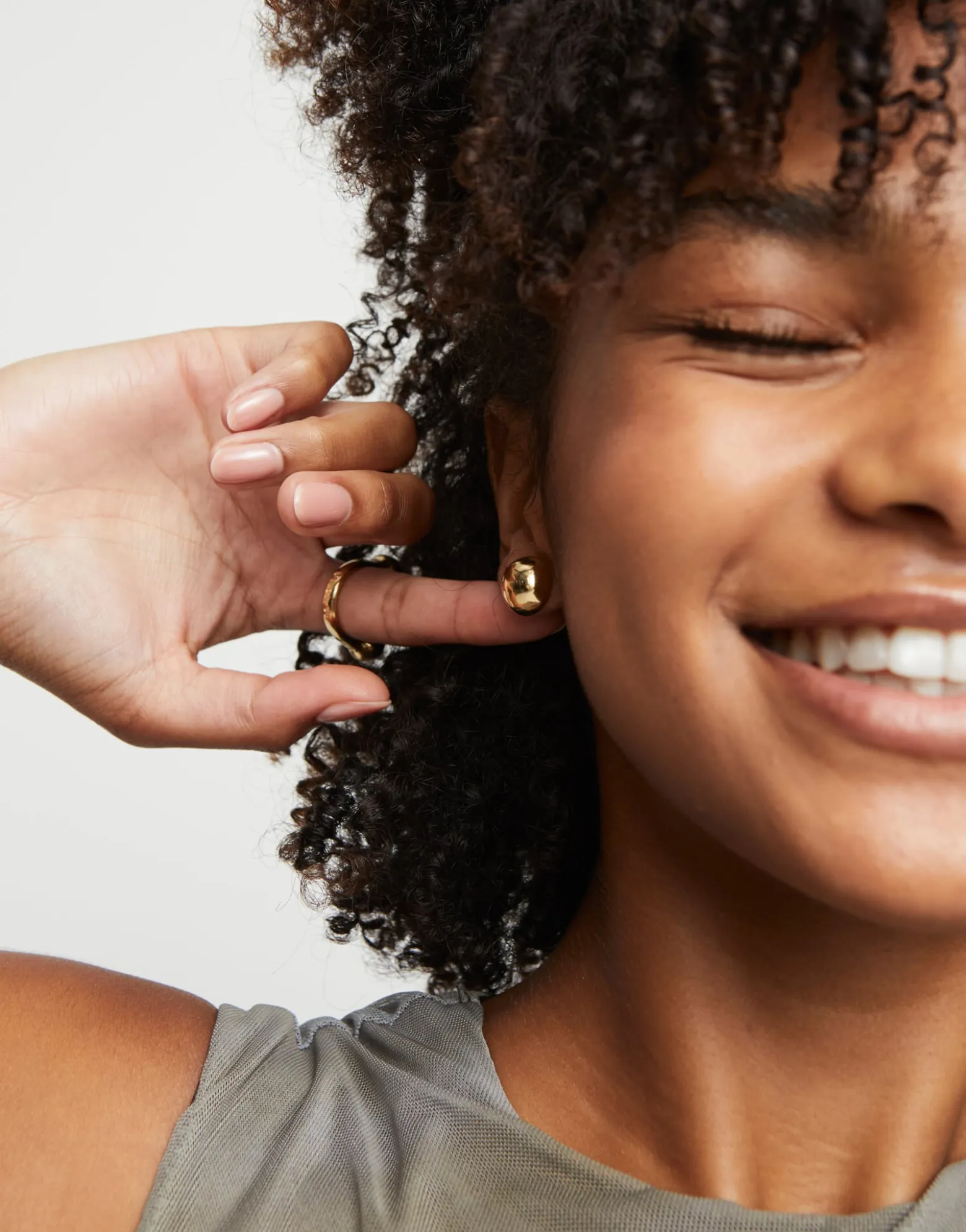 Bead shaped stud earrings