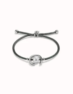 Black cord bracelet with a pearl