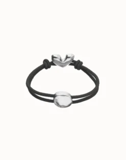 Black elastic thread bracelet with heart