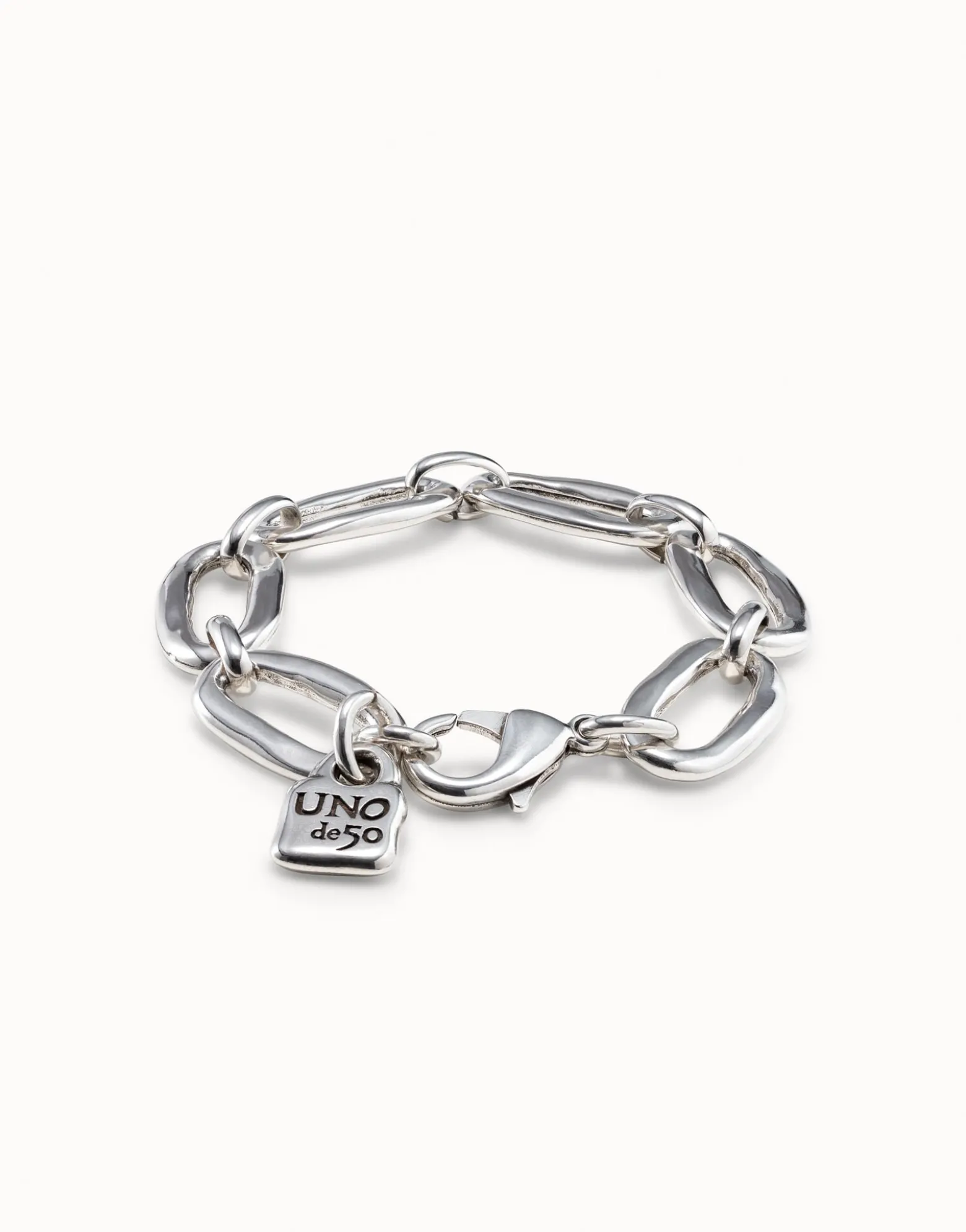 Bracelet with chunky links