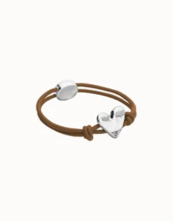Brown elastic thread bracelet with heart