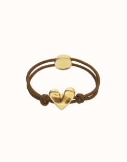 Brown elastic thread bracelet with heart