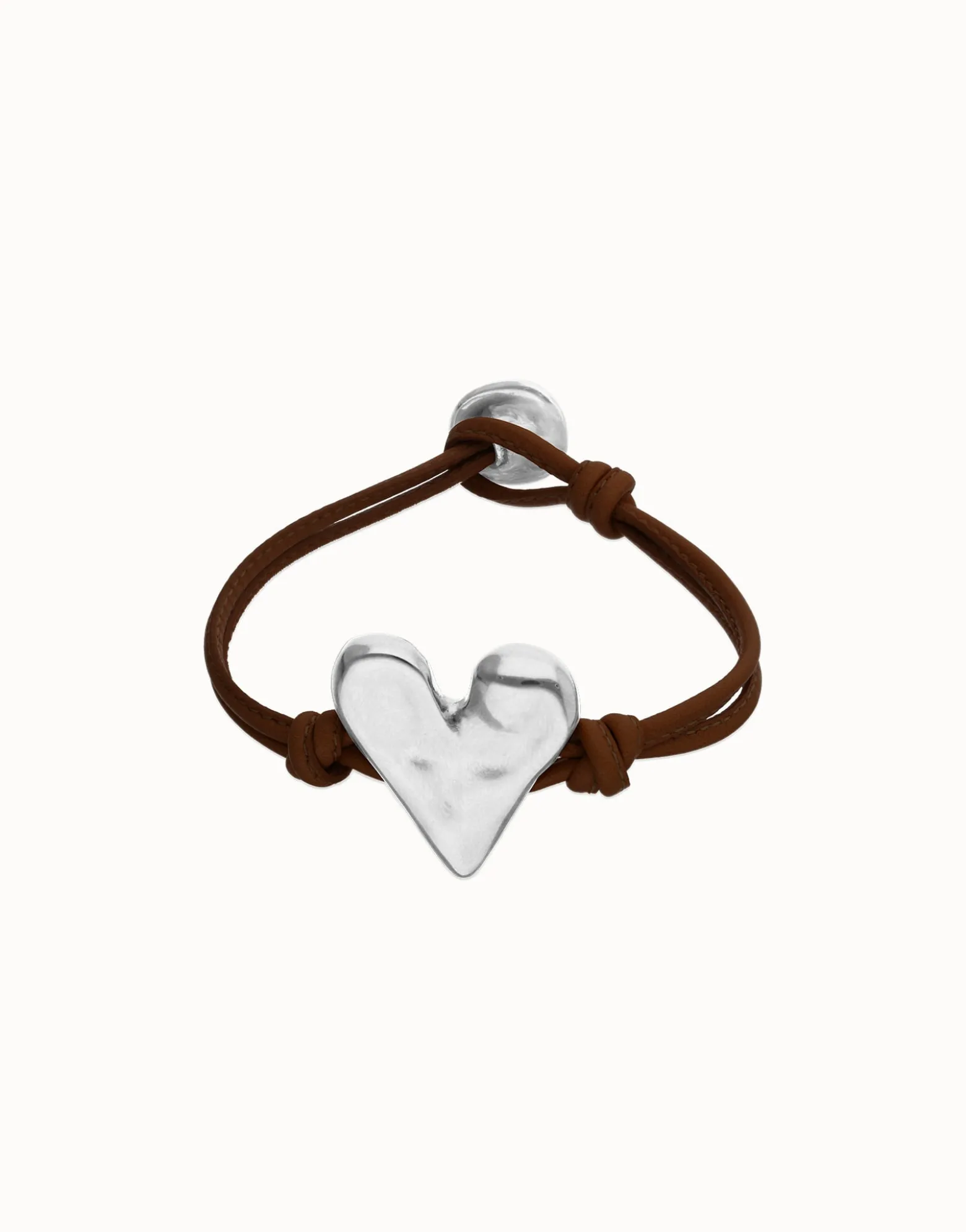 Brown leather bracelet with heart detail
