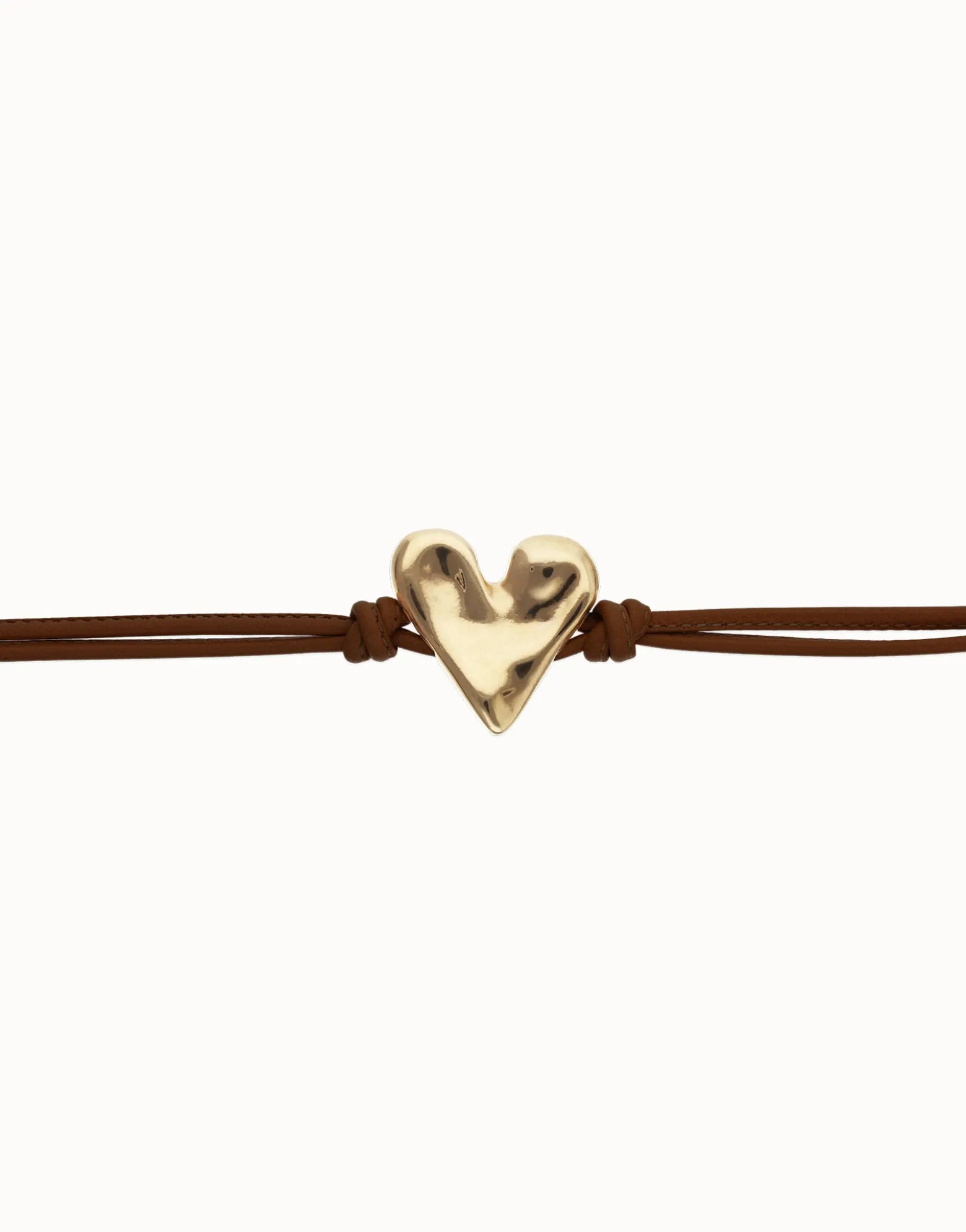 Brown leather bracelet with heart detail