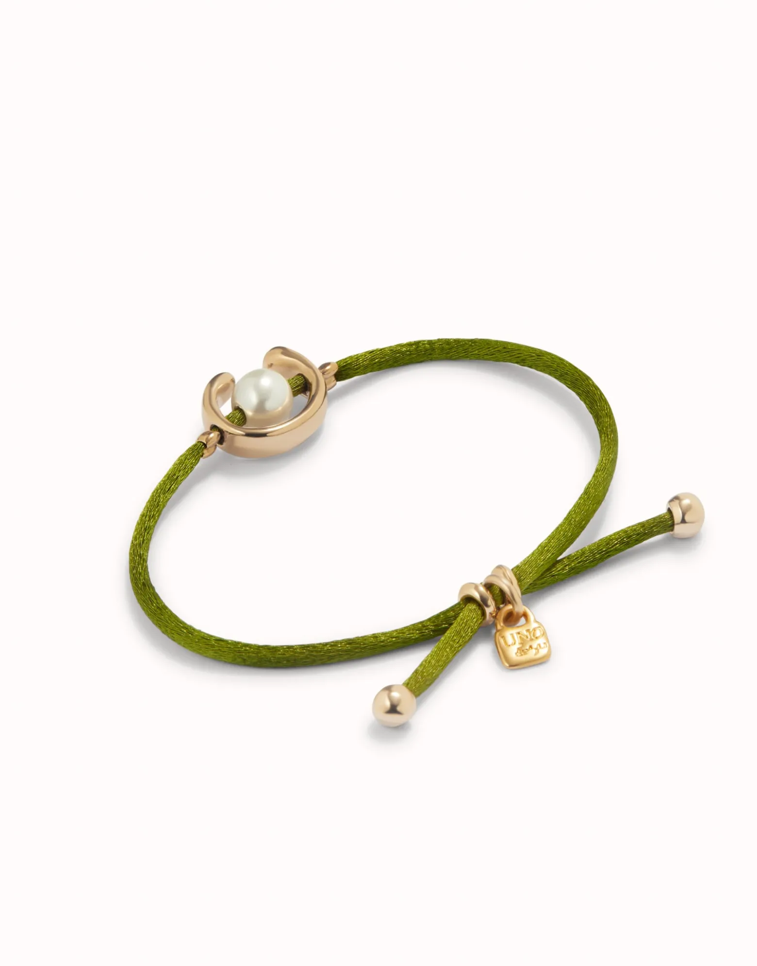 Dark green cord bracelet a pearl