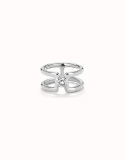 Double ring with white topaz