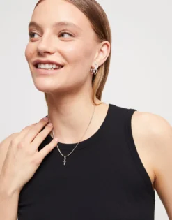 Flat chain charm necklace