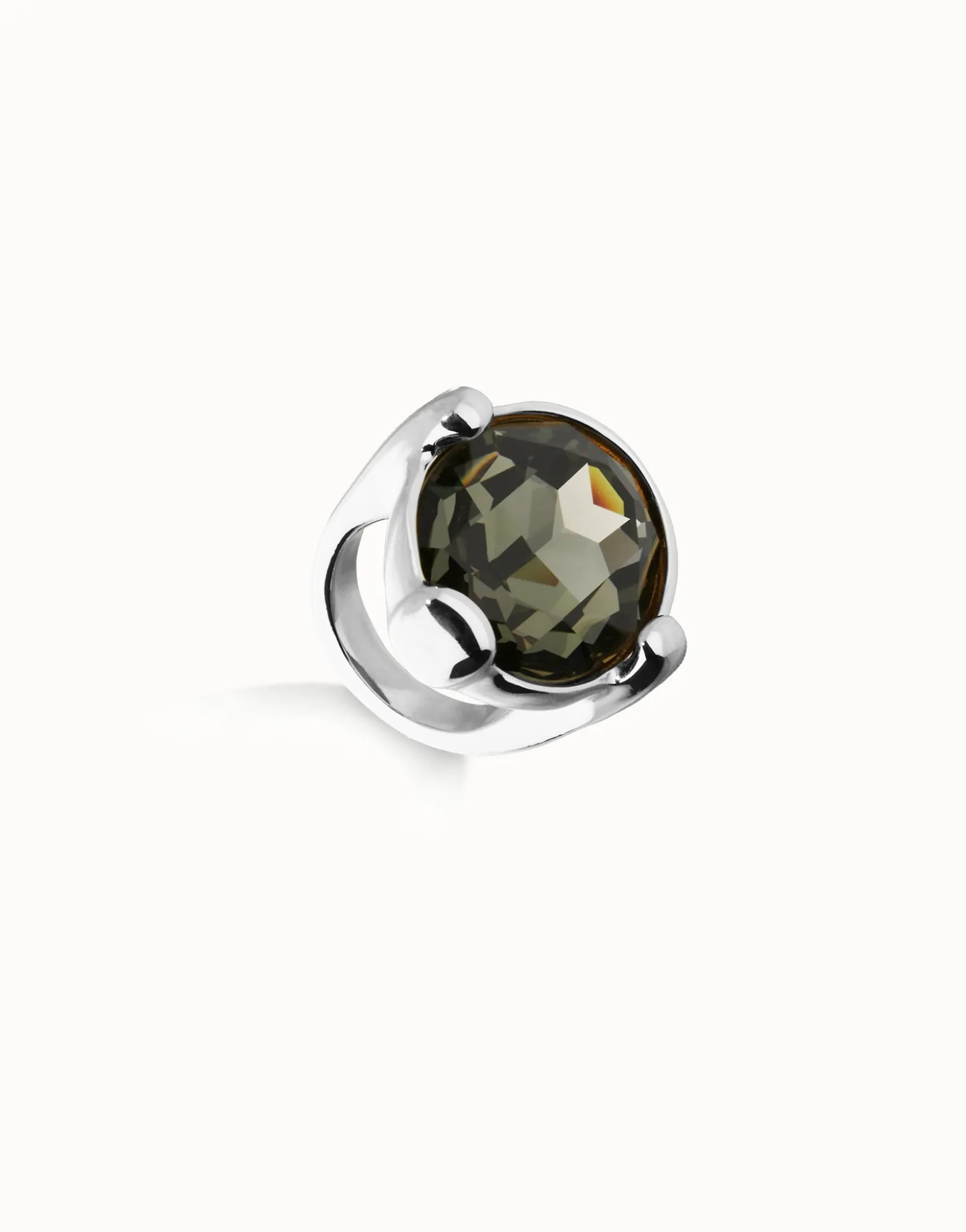 Large ring with grey oval faceted crystal