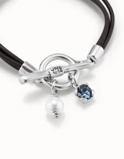 Leather bracelet with a crystal and a pearl