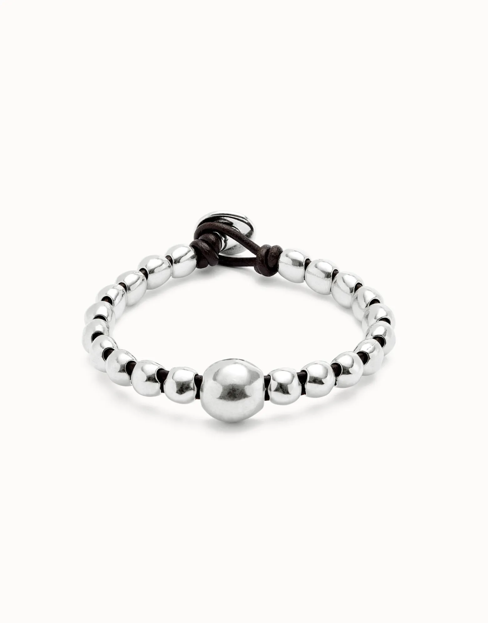 Leather bracelet with a large bead