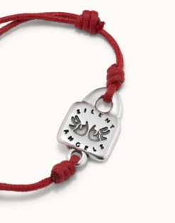 Leather bracelet with links and topaz