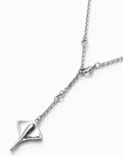Long chain pendant necklace with manta ray