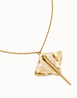 Long chain pendant necklace with manta ray