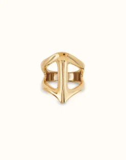 Manta ray-shaped ring