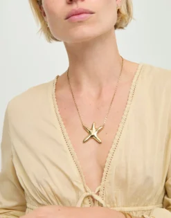 Medium necklace with starfish