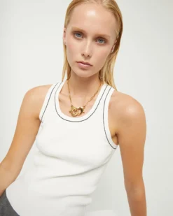 Necklace with large interlocking snap hook