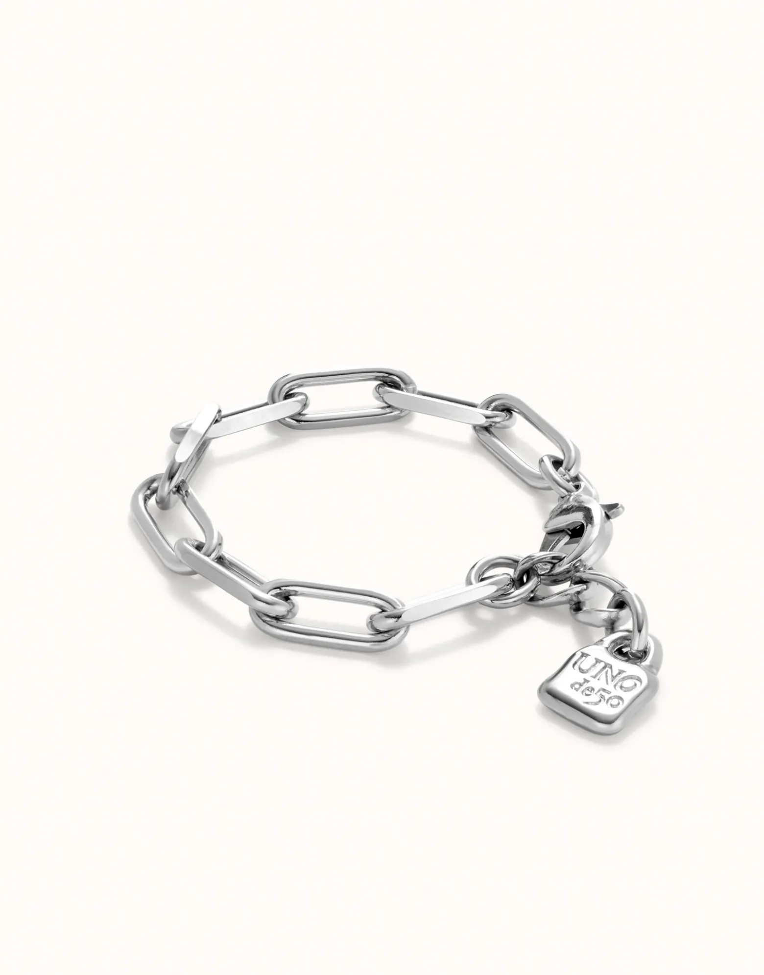 Paper clip link bracelet with padlock