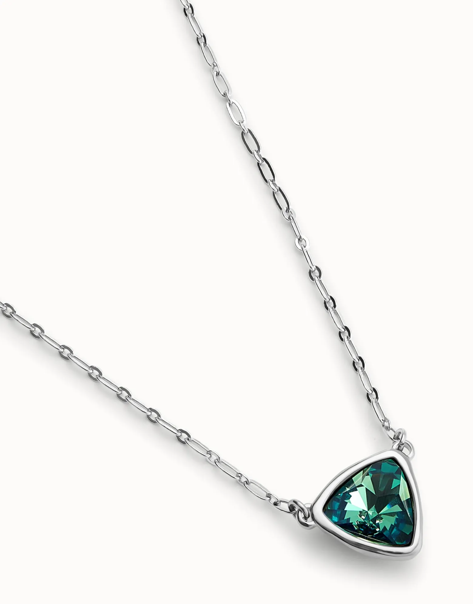 Pendant chain link necklace with green crystal