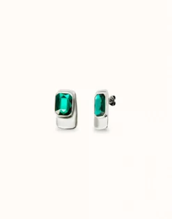 Rectangular-shaped earrings with green crystal