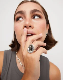 Ring with grey crystal