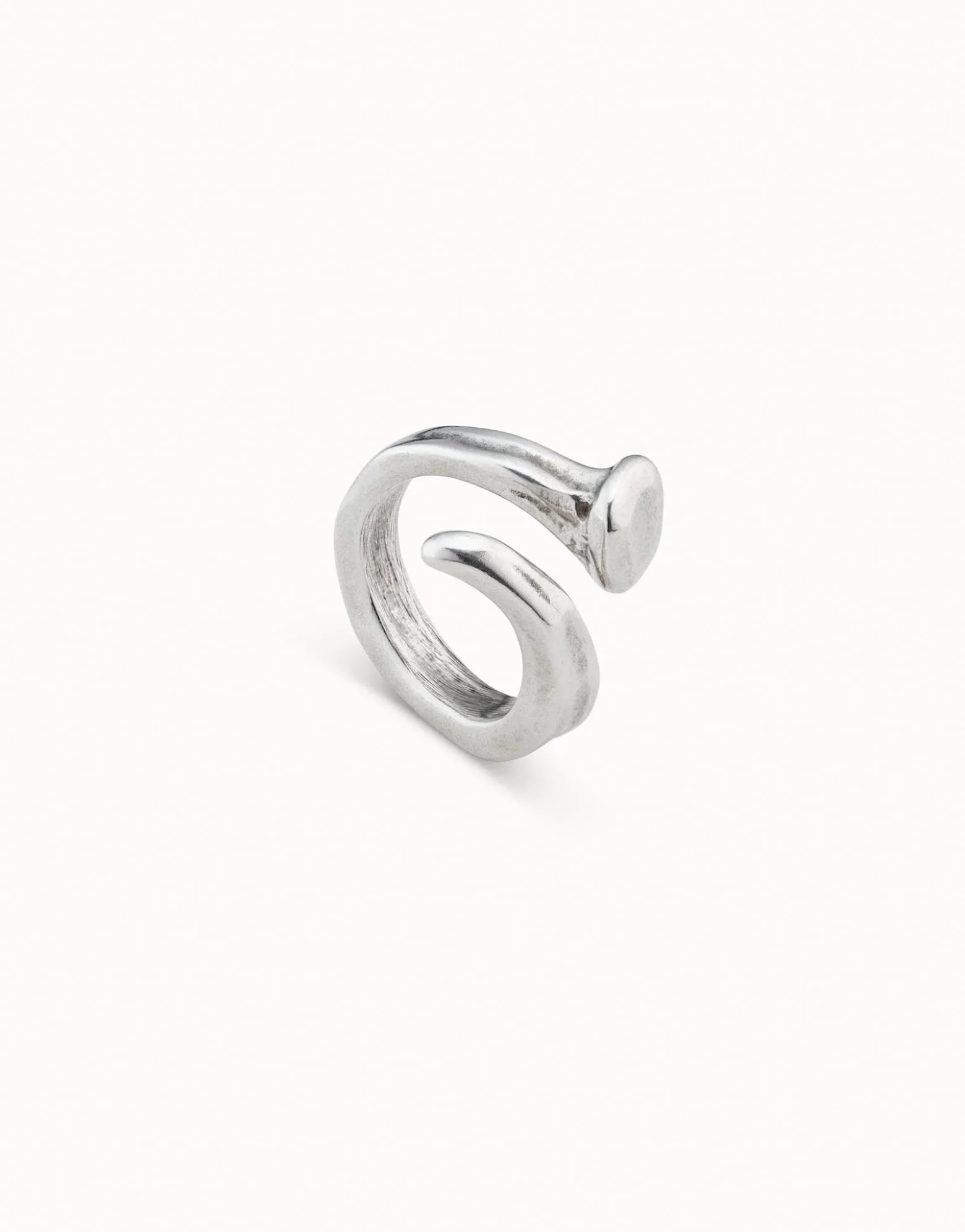 Ring with three organic shapes