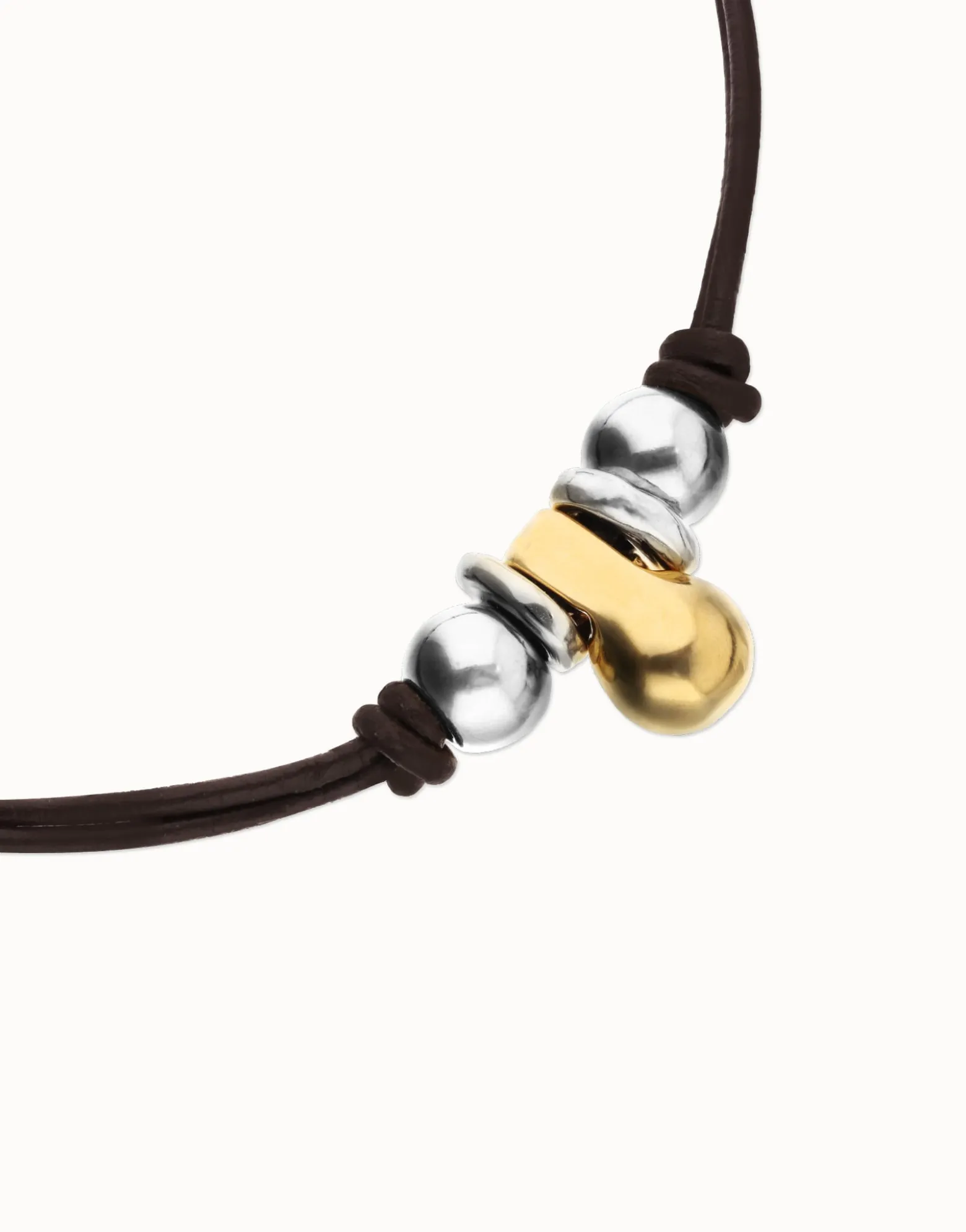 Short leather necklace with three spheres