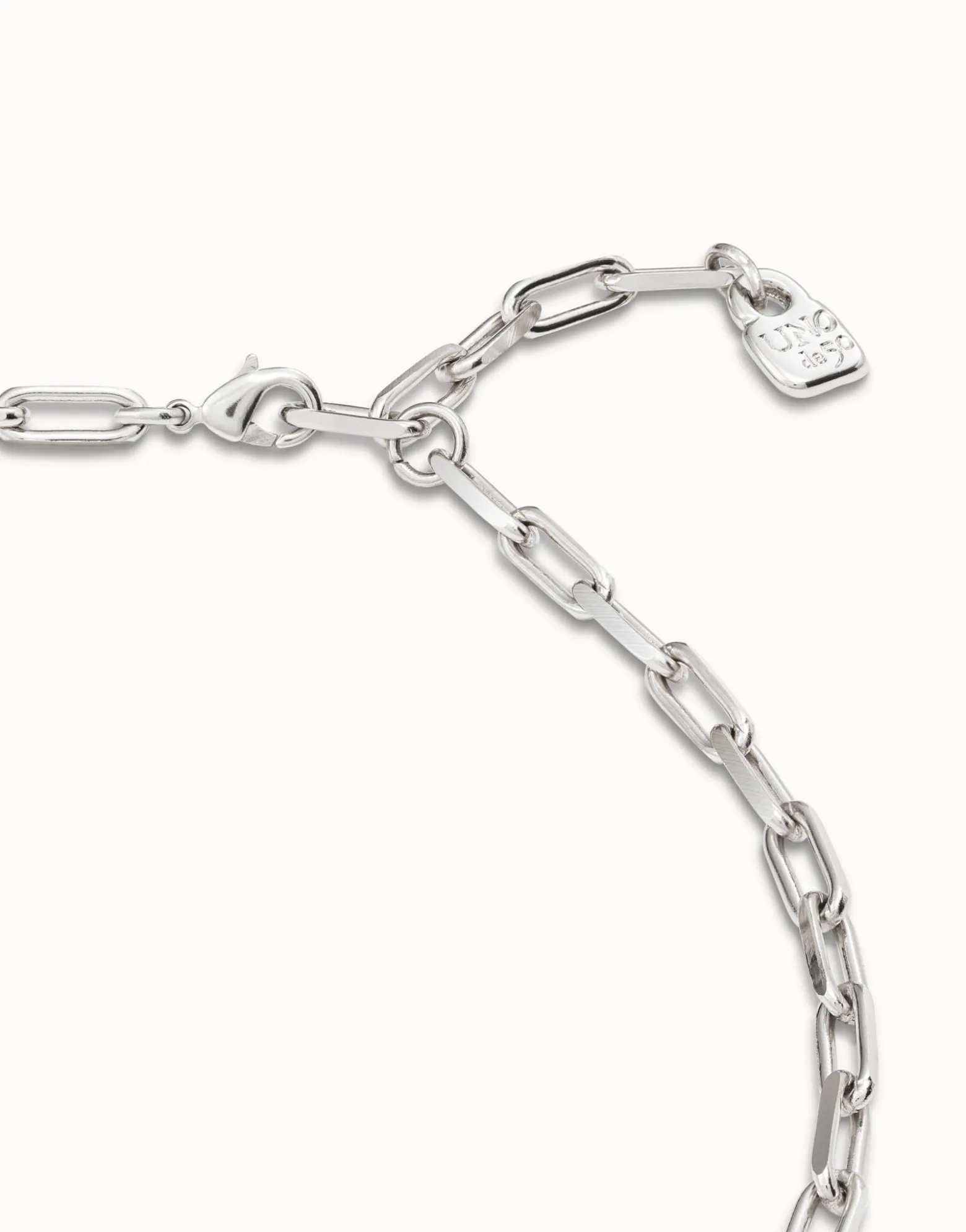 Short link chain charm necklace