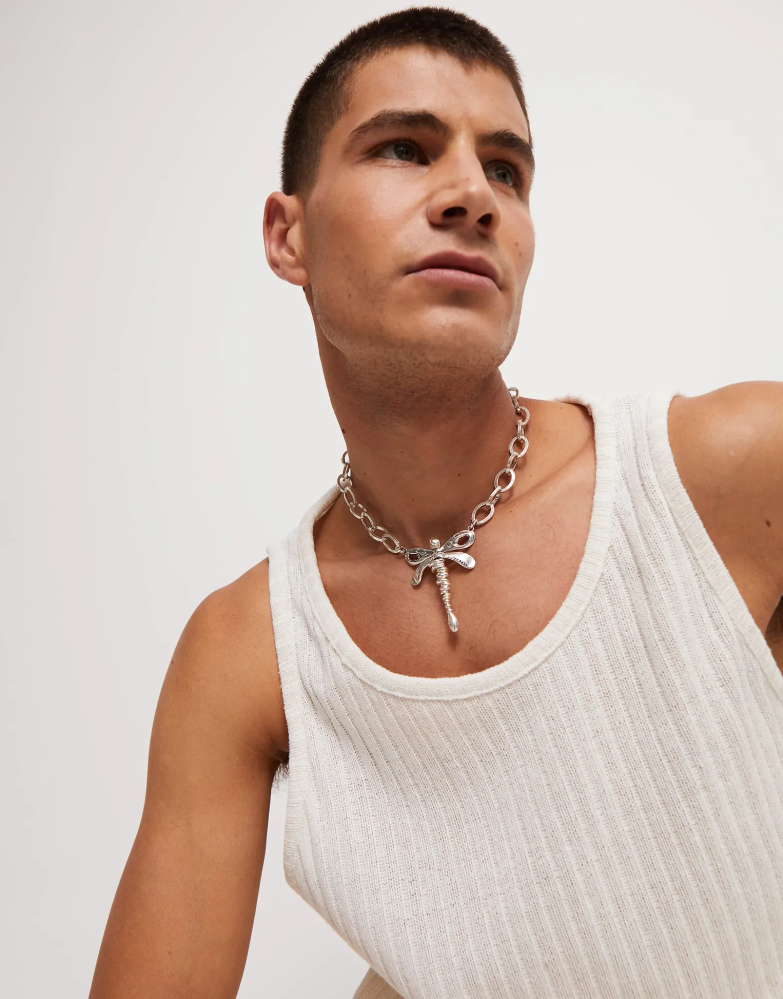 Short link chain necklace with dragonfly