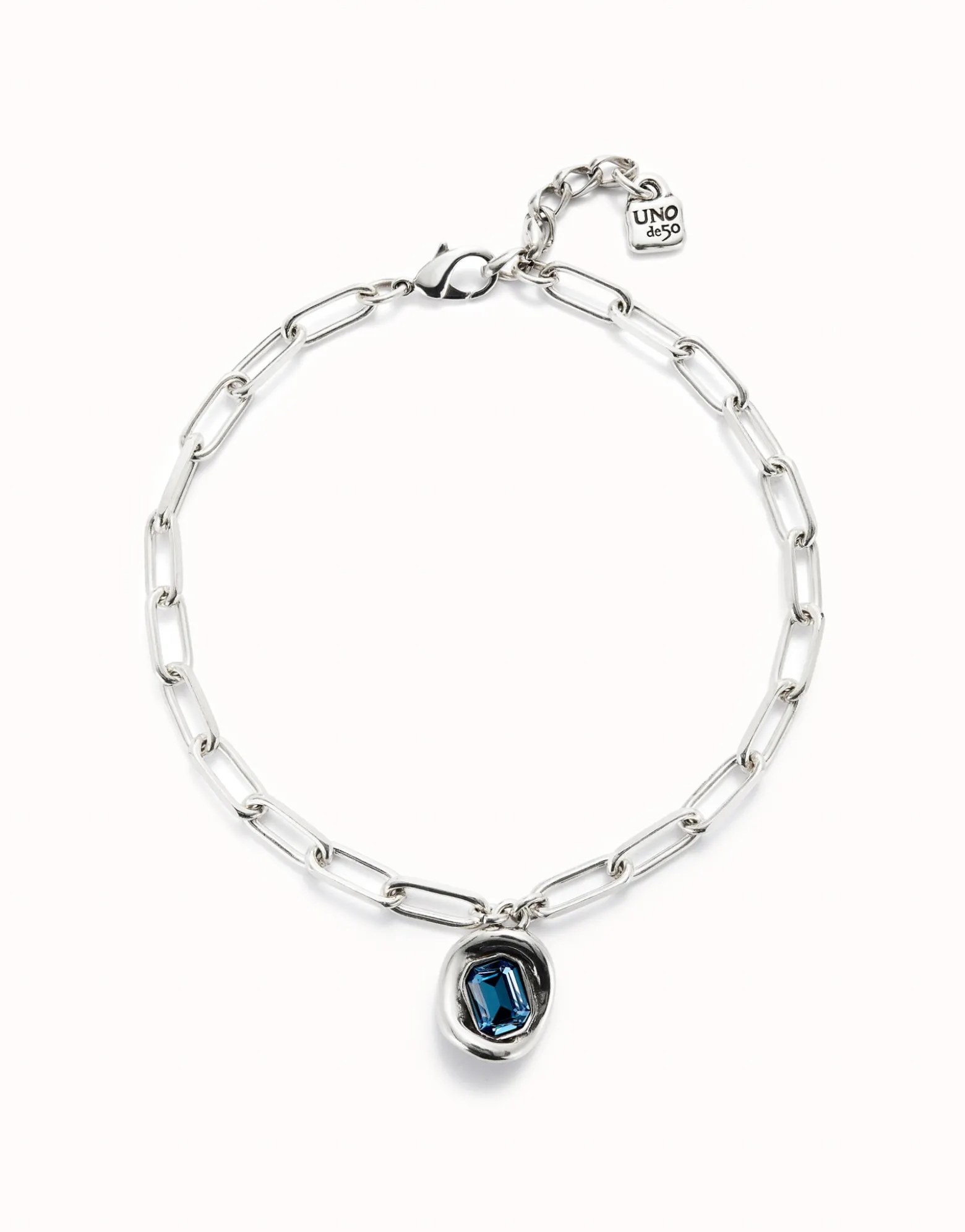 Short link chain pendant necklace blue crystal