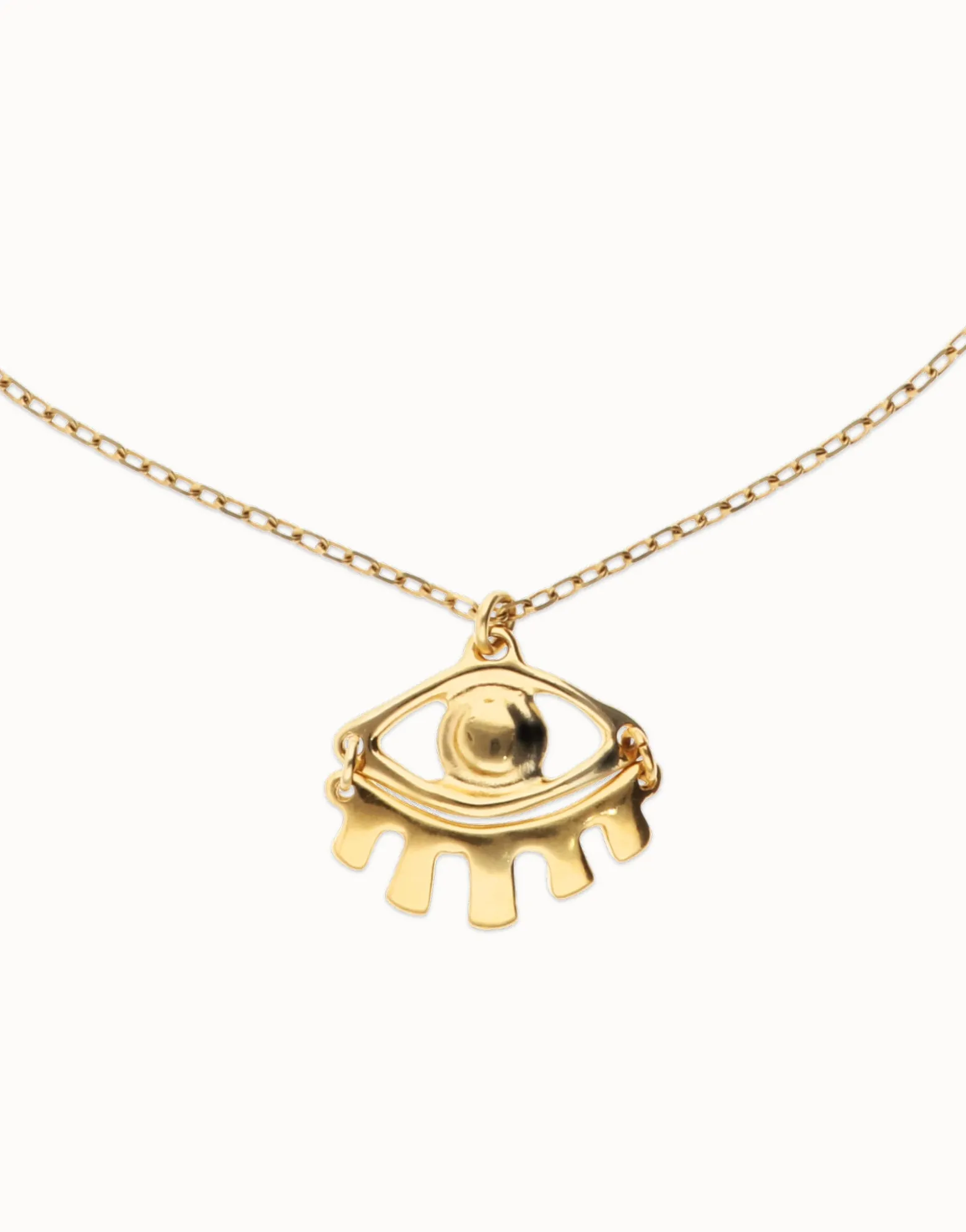 Short pendant chain necklace with small eye