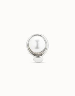 Single Stud Earring With Pearl
