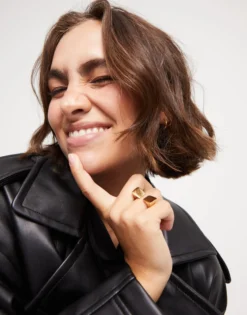 Square shape open ring