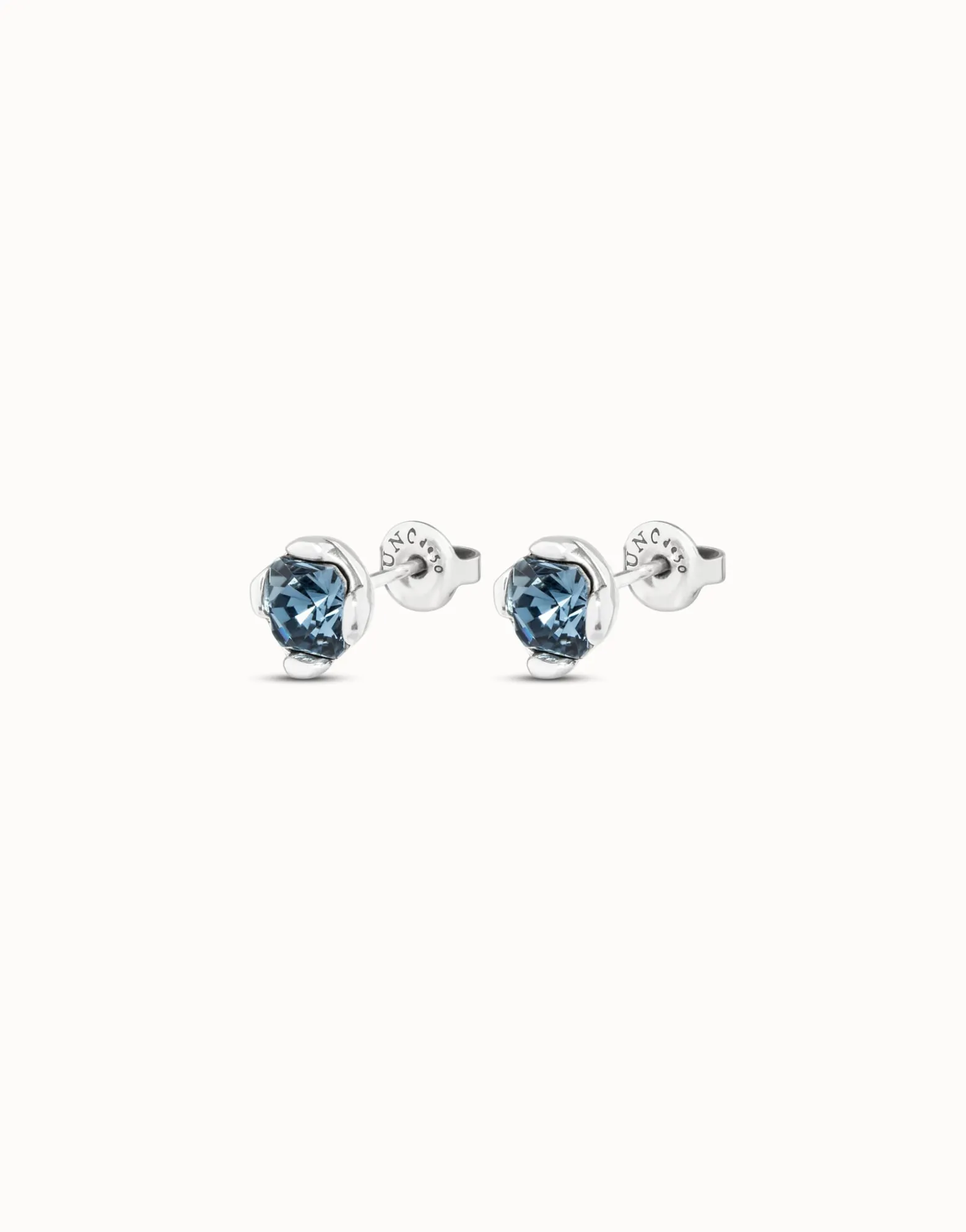 Stud earrings with blue crystal