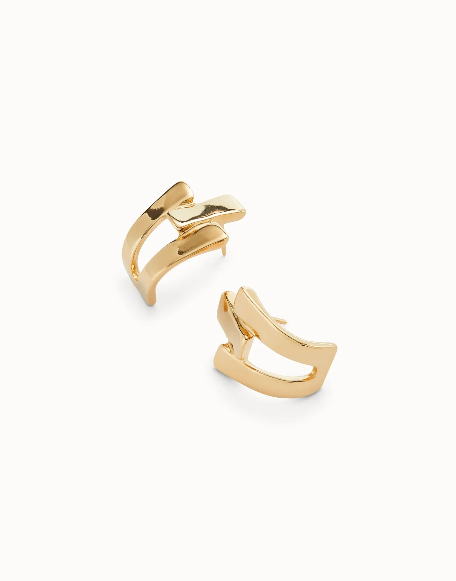 Triple-Curve Stud Earrings