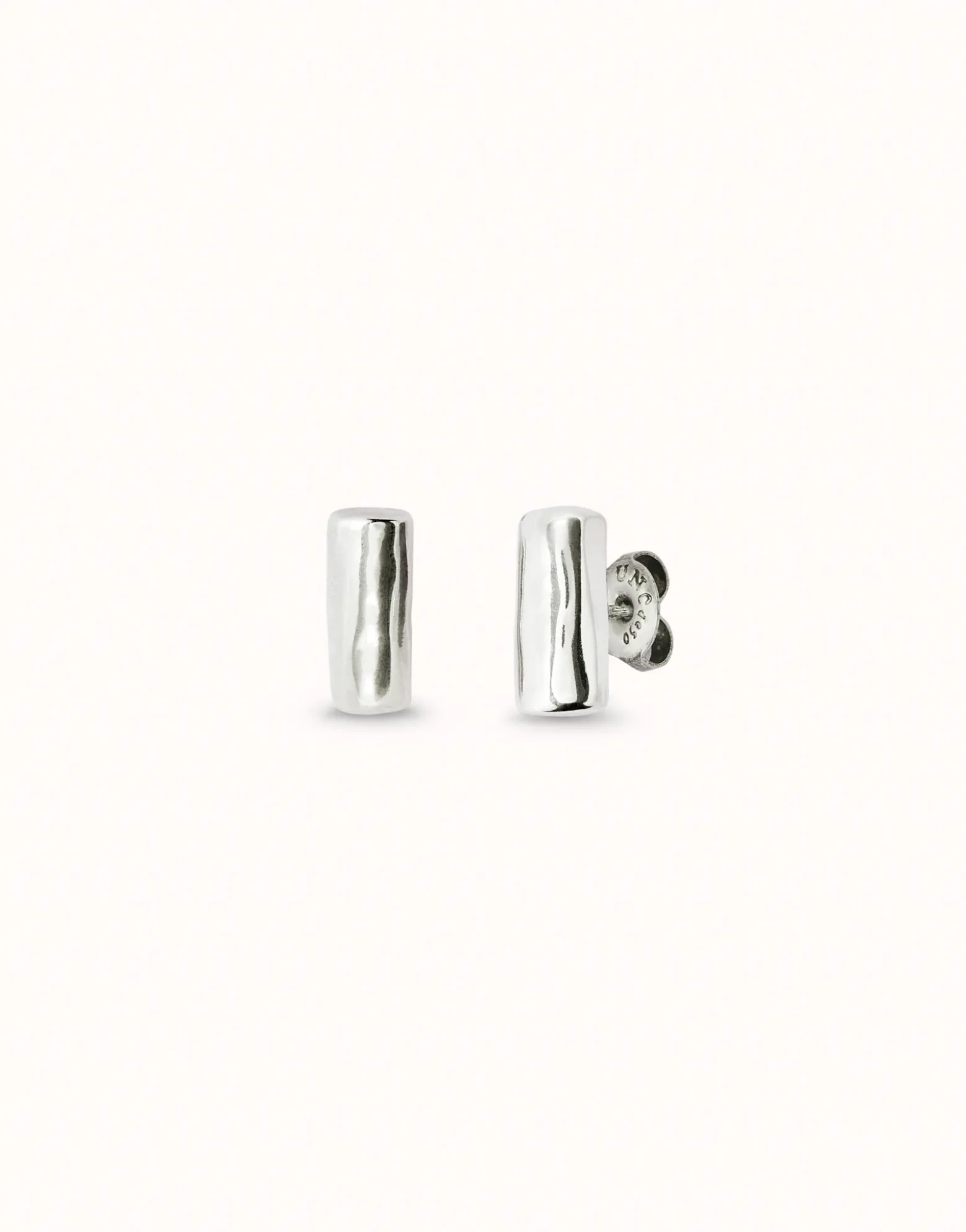 Tubular shape stud earrings